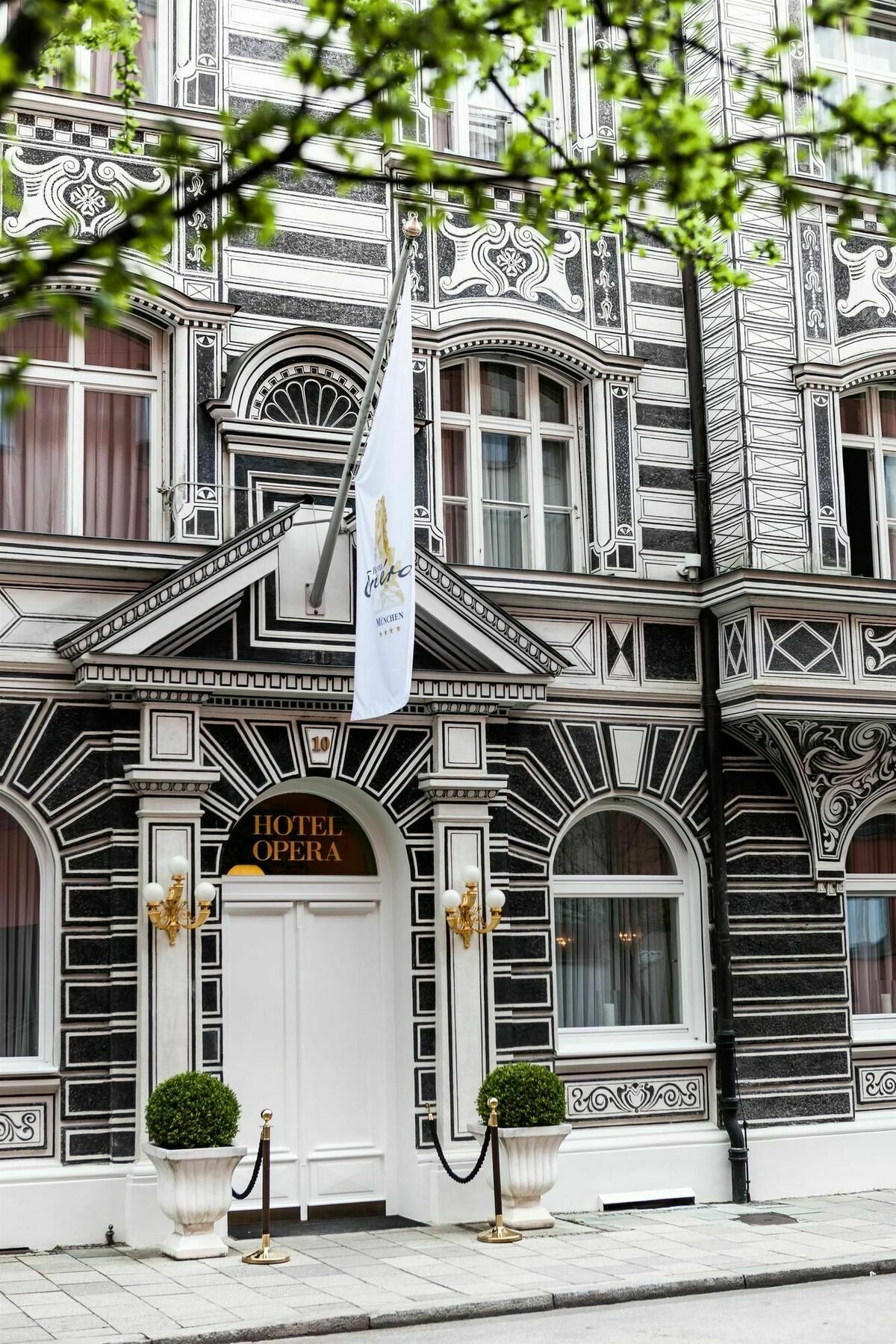 Hotel Opera Мюнхен Экстерьер фото